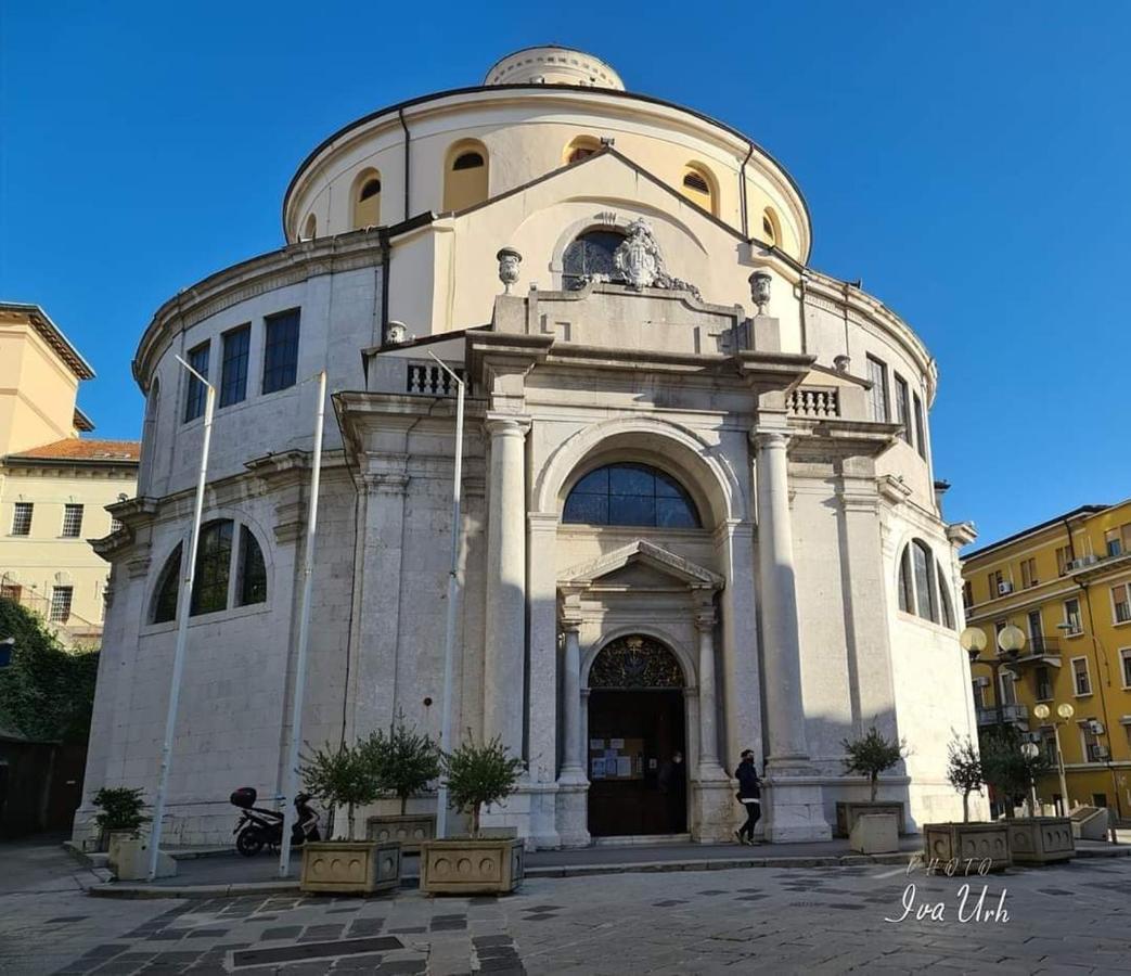 Central Vita Apartment Rijeka Exterior photo